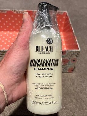 Bleach London Reincarnation Shampoo - Ivory Bottle